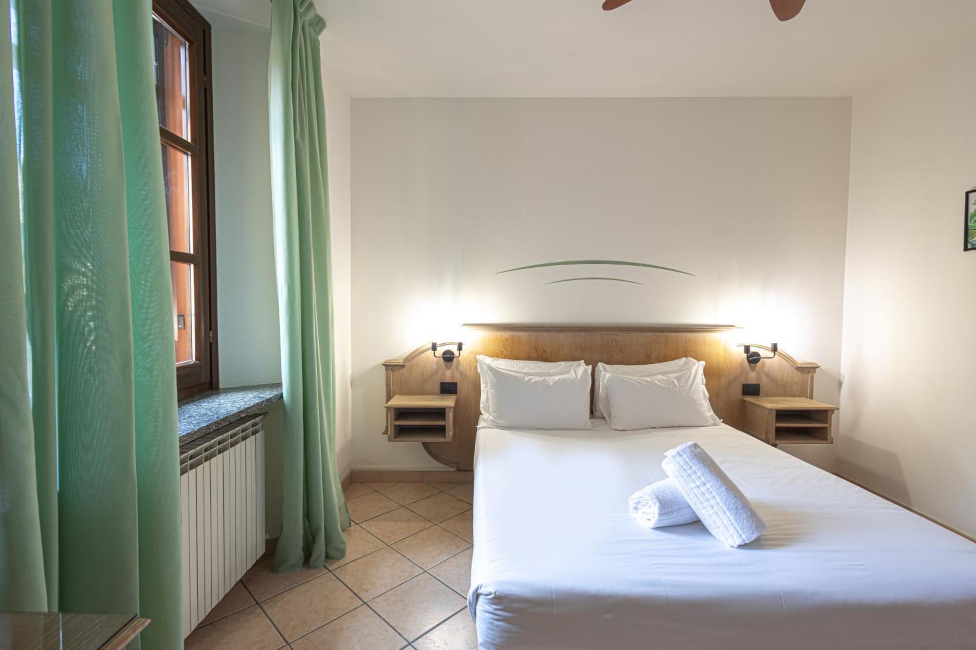 Hotel Tornielli 9 By Lvg Hotel Collection 诺瓦拉 外观 照片
