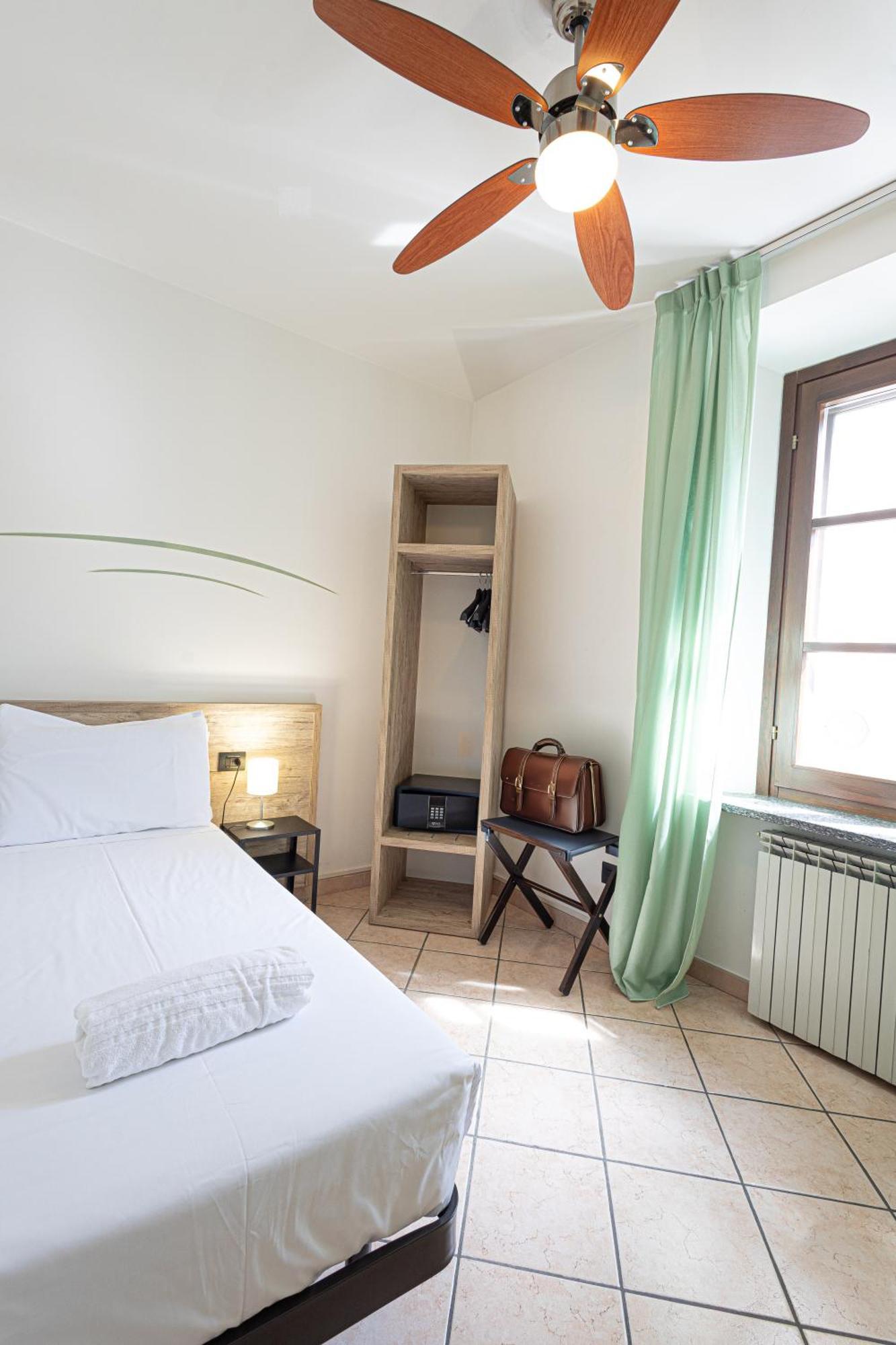 Hotel Tornielli 9 By Lvg Hotel Collection 诺瓦拉 外观 照片