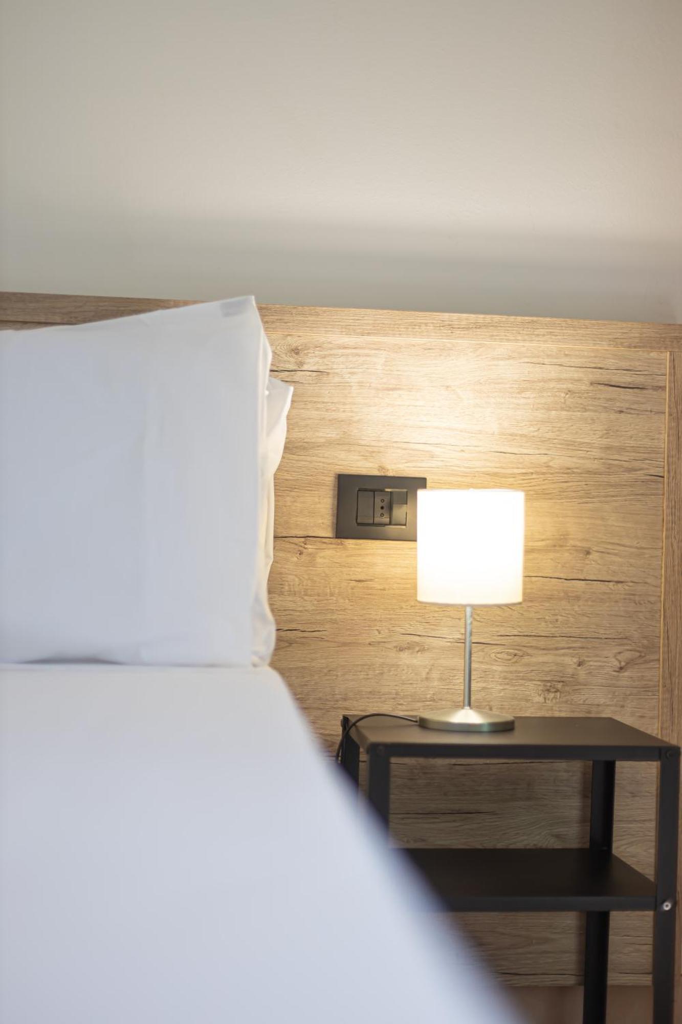 Hotel Tornielli 9 By Lvg Hotel Collection 诺瓦拉 外观 照片