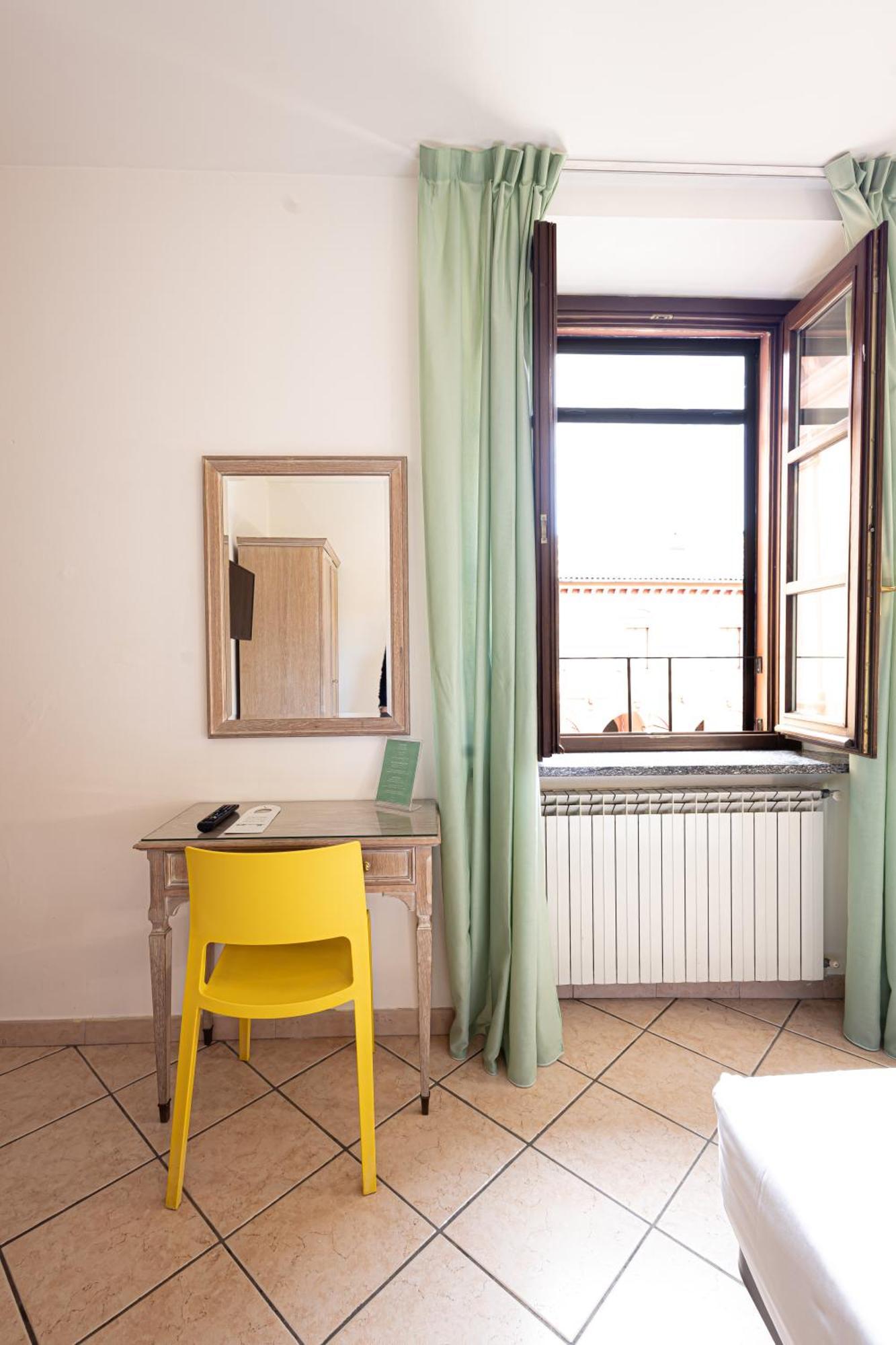 Hotel Tornielli 9 By Lvg Hotel Collection 诺瓦拉 外观 照片